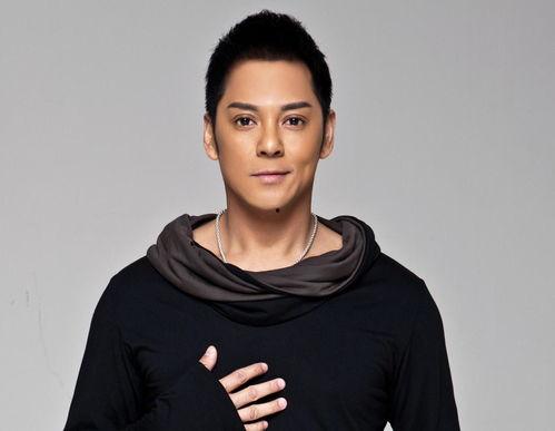 演员莫少聪,从影坛新星到人生导师的蜕变之路