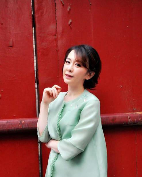 演员潘仪君,光影交织下的璀璨星途