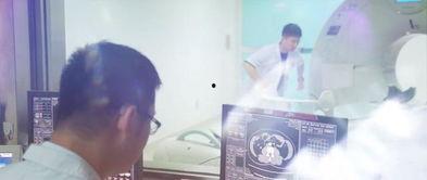 搞笑的医生电影图片